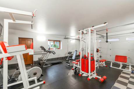 4 MUST-HAVE EQUIPMENT FOR YOUR HOME GYM