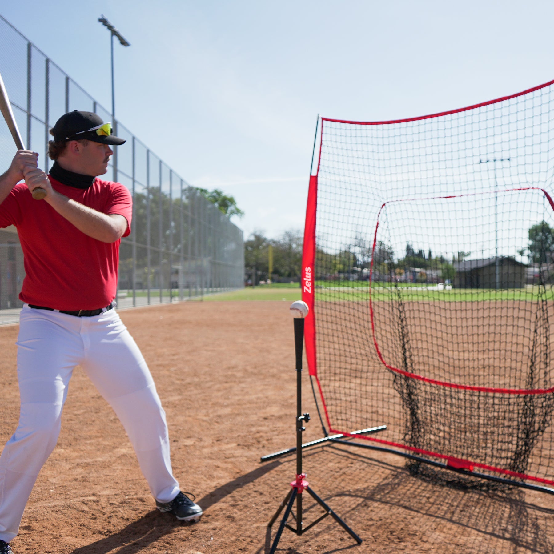 Zelus sports training net with red border