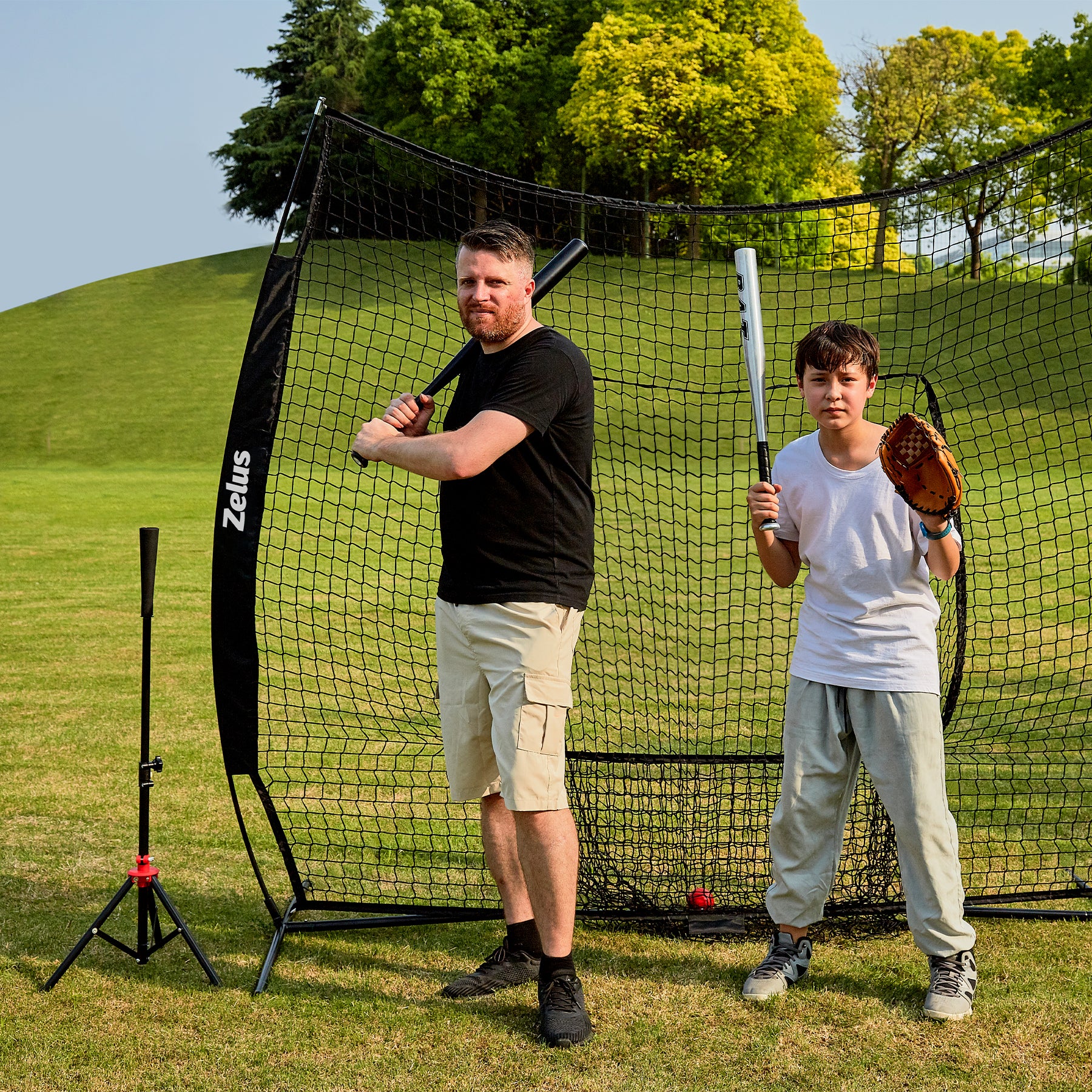 Zelus pitching net with stand and carrying bag
